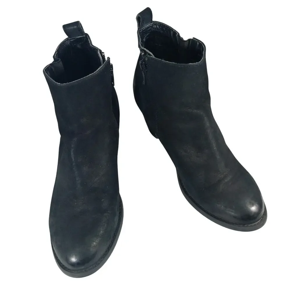 STEVE MADDEN! BLACK GENUINE LEATHER DUAL ZIPPER GOLD HEEL TRIM ANKLE BOOTS! 6.5M